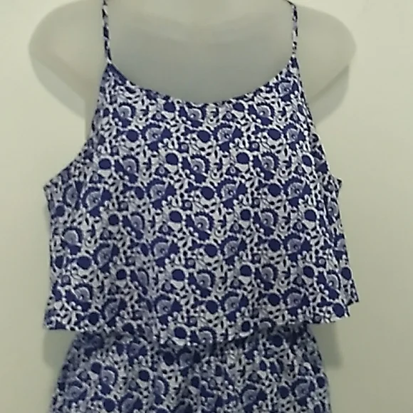 Blue & White Shorts Romper Sz M 💙 XXI Thin Spaghetti strap - Picture 2 of 7